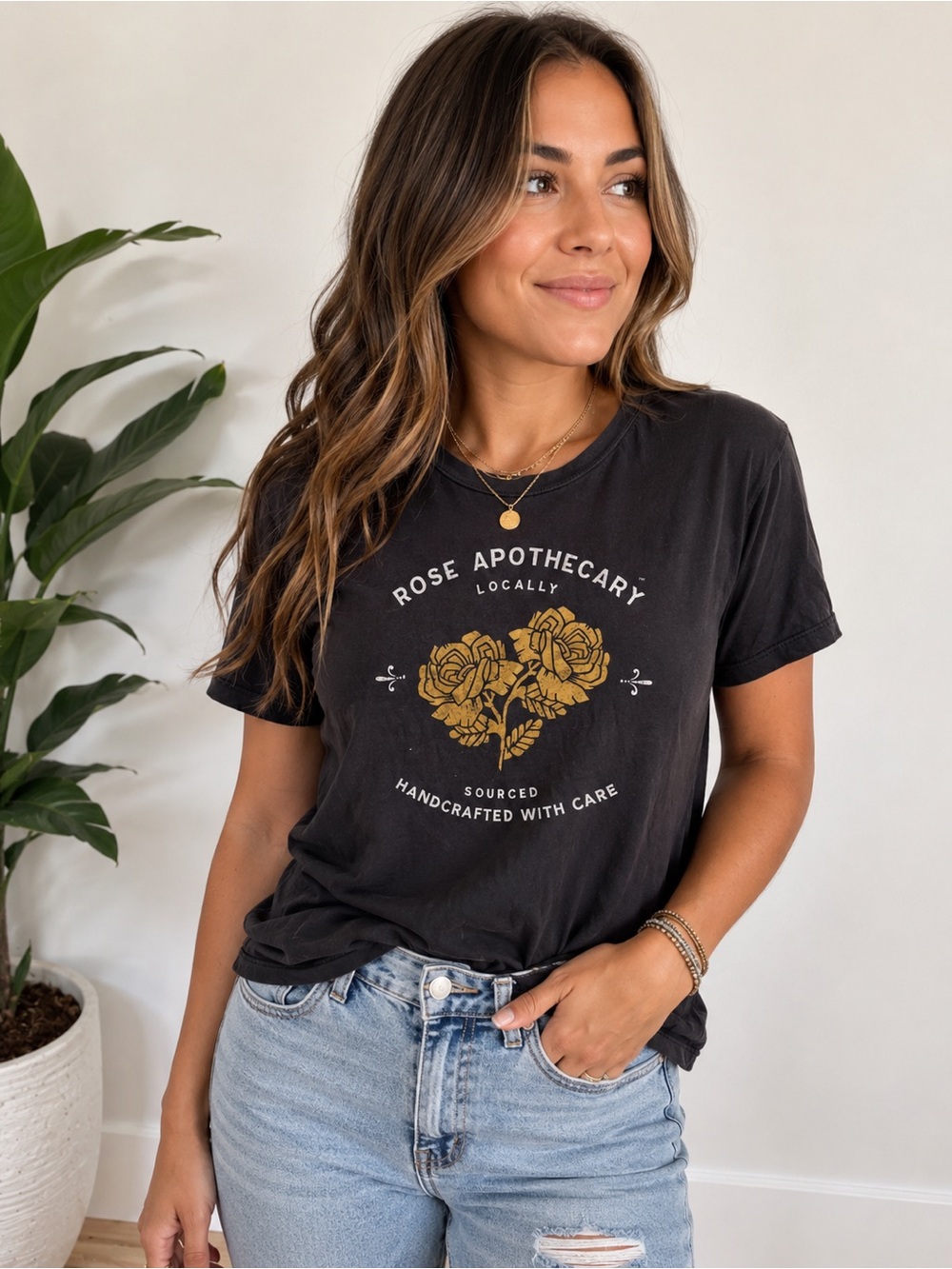 Schitt's Creek Rose Apothecary Graphic Tee – Size Large
